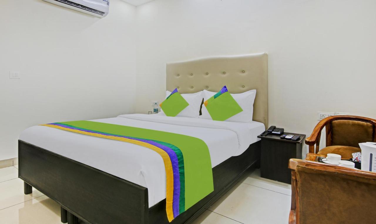 מלון Treebo Royal Empire Adarsh Nagar, Chandīgarh מראה חיצוני תמונה